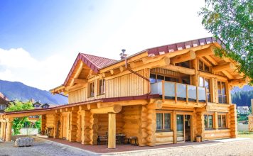 BUCOVINA ECO HOUSE SRL - Firmă serioasă de construcţii case din buşteni lemn rotund