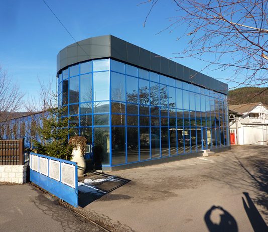 DINGOTRANS SRL - Firmă serioasă producător uşi de interiorexterior din lemn, ferestre, scări, balustrade