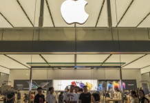 Apple se pregătește să scumpească noua generație de iPhone-uri. Tim Cook: creșterea prețurilor pare inevitabilă Apple se pregătește să scumpească noua generație de iPhone-uri. Tim Cook: creșterea prețurilor pare inevitabilă