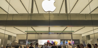 Apple se pregătește să scumpească noua generație de iPhone-uri. Tim Cook: creșterea prețurilor pare inevitabilă